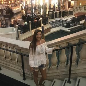 Meet your Posher, Ashleigh